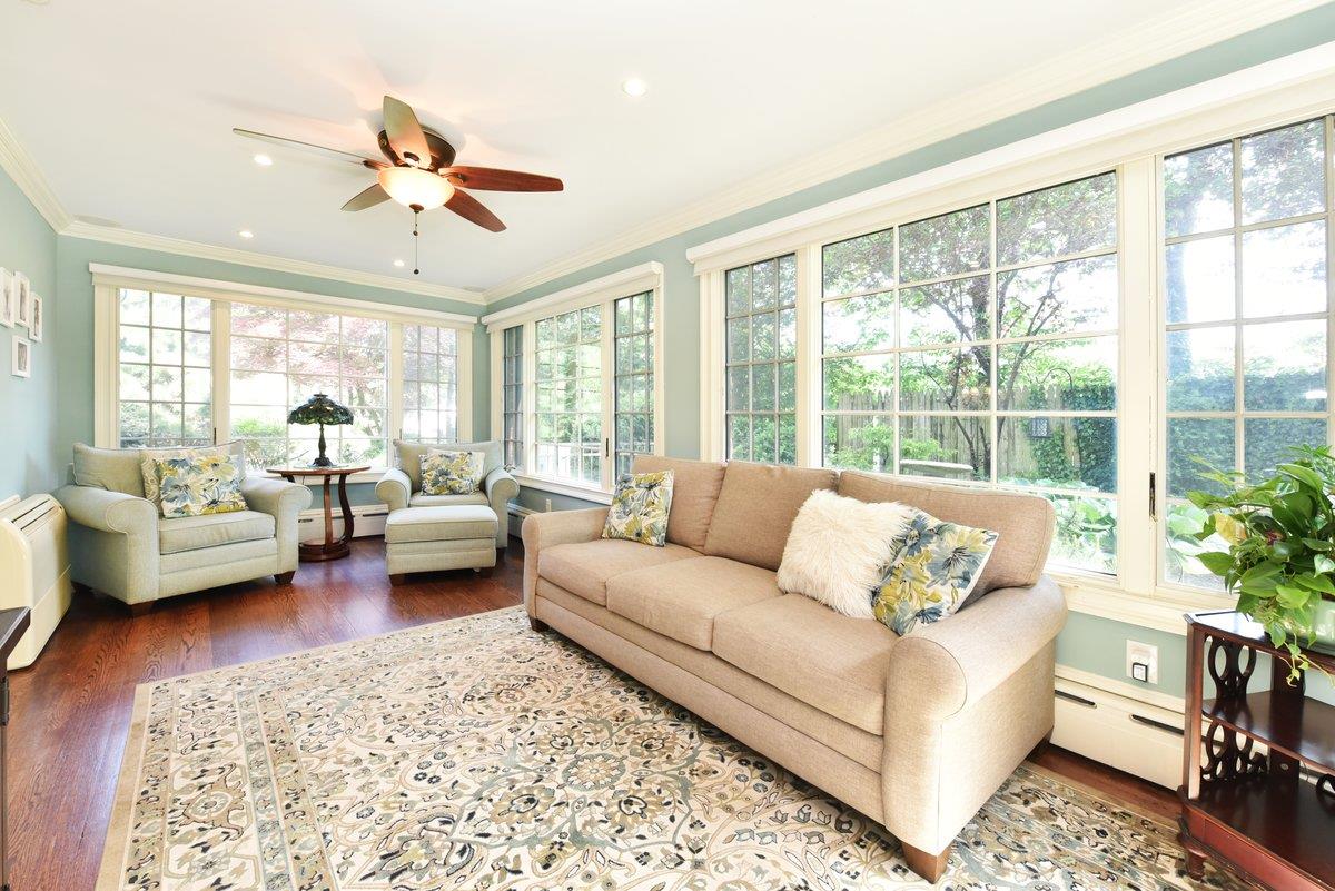 174 Nassau Boulevard, Garden City, New York image 16