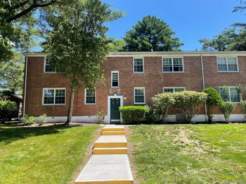 Apartment For Sale - 180 Pinewood Road #11<br/> Hartsdale, NY 10530