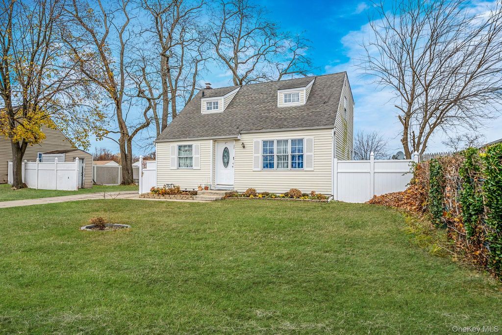 Photo of 47 Satinwood Street, Central Islip, NY 11722 (MLS # 939601)