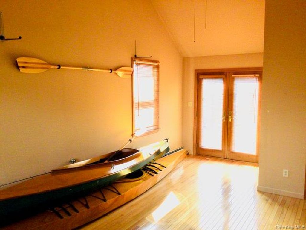 Photo of 56 Gwendolyn Place, East Islip, NY 11730 (MLS # 987764)