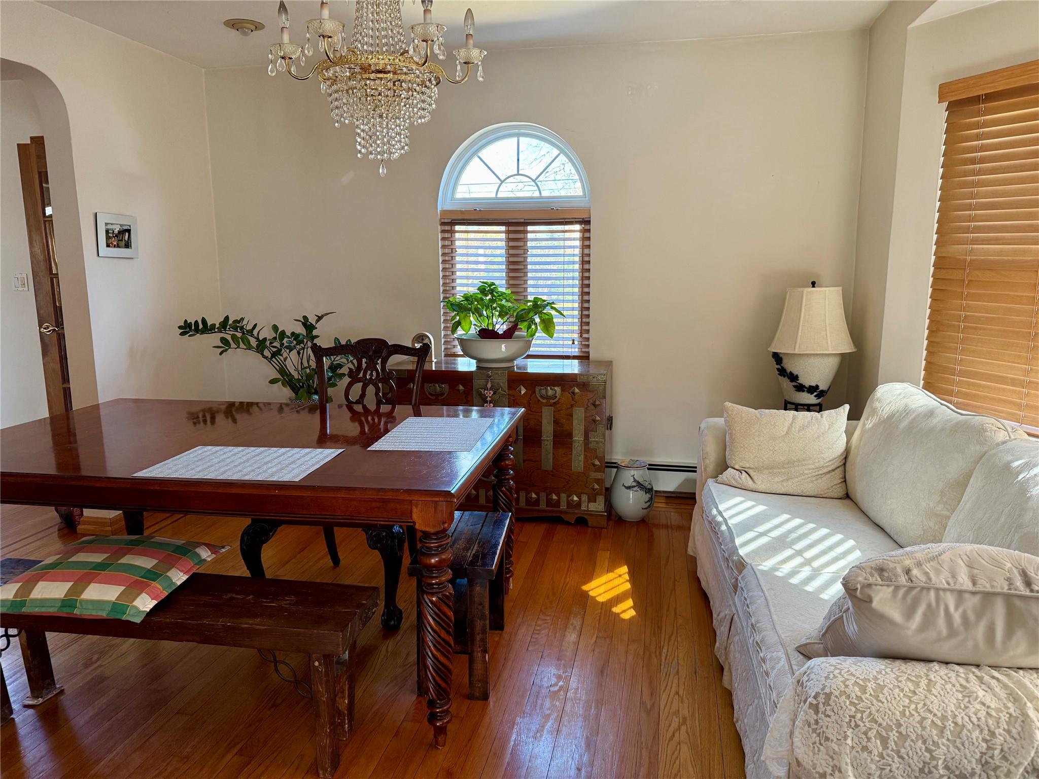 5 Garfield Place, Roslyn Heights, New York image 4