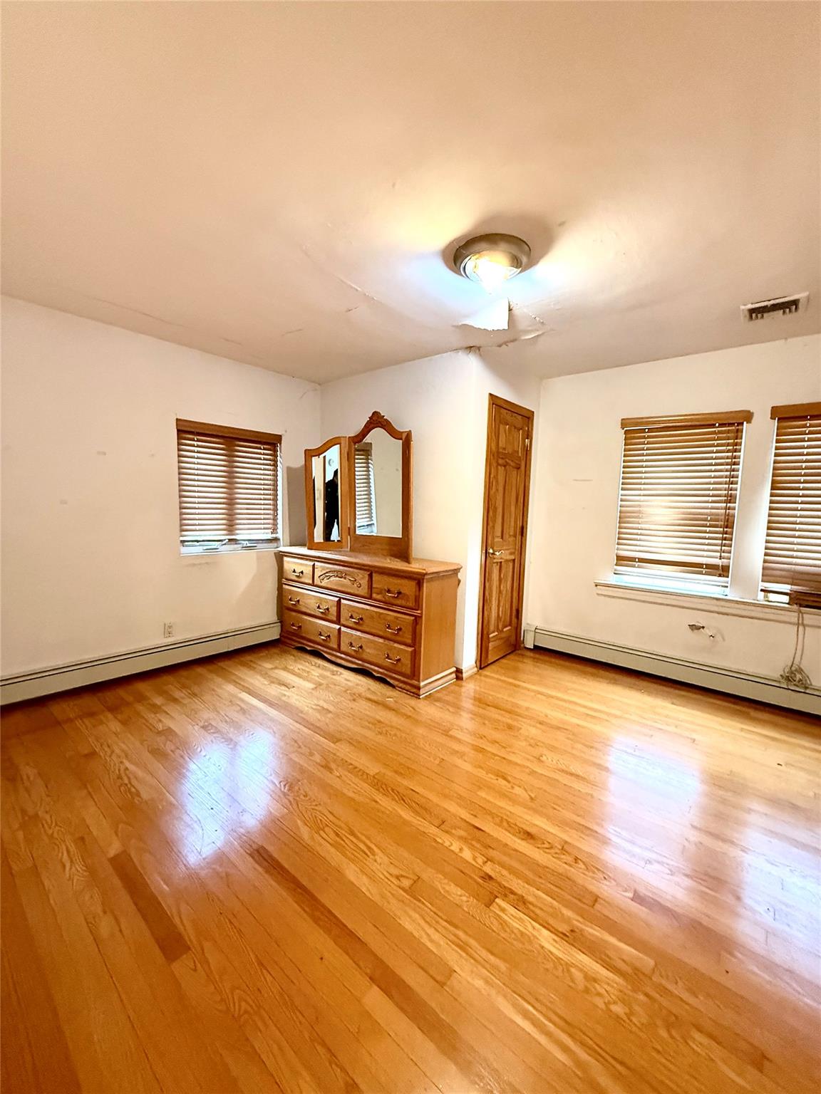 5 Garfield Place, Roslyn Heights, New York image 9