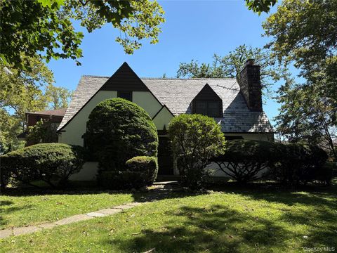 53-34 Browvale Lane Little Neck NY 11362