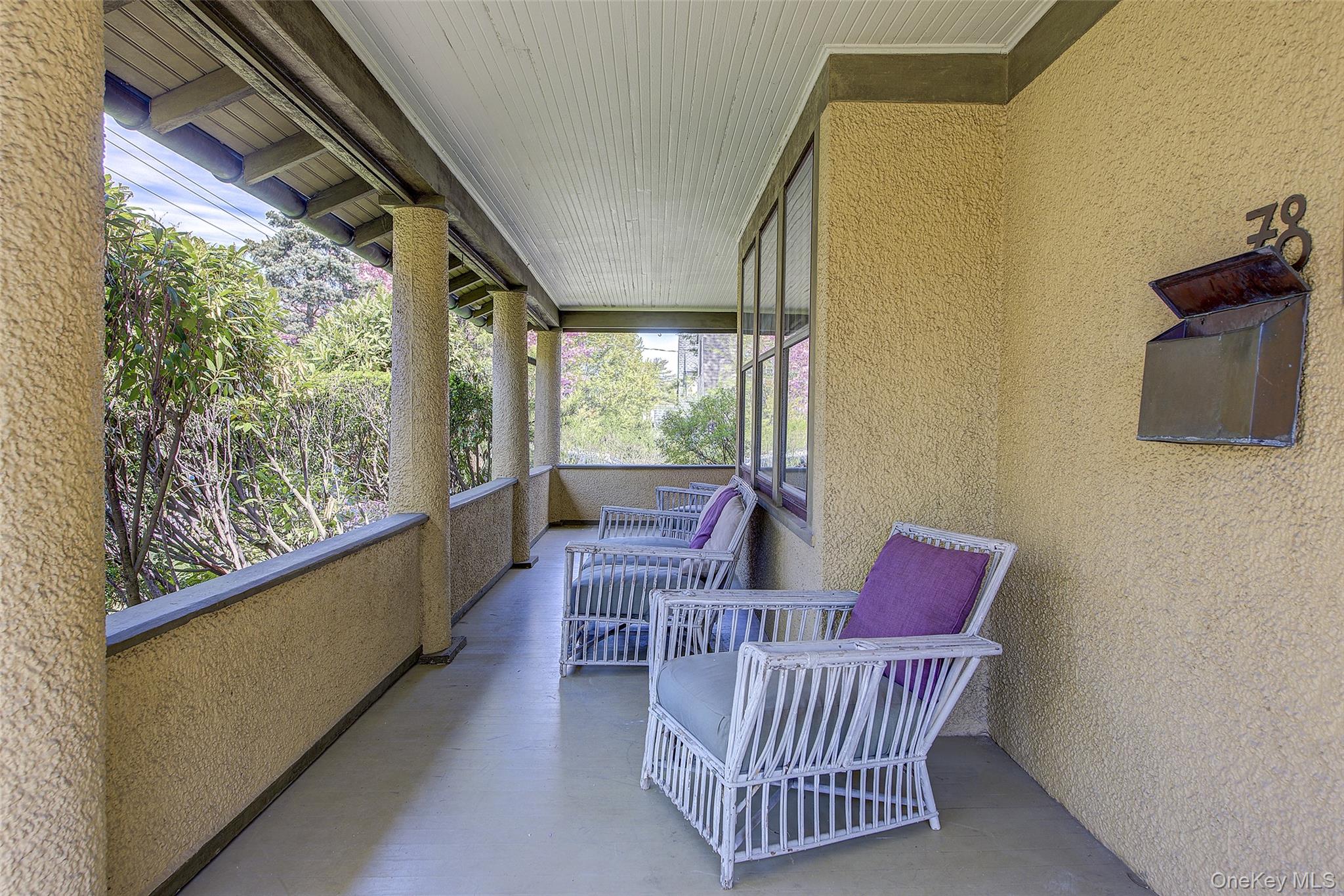 78 Hickory Grove Drive W