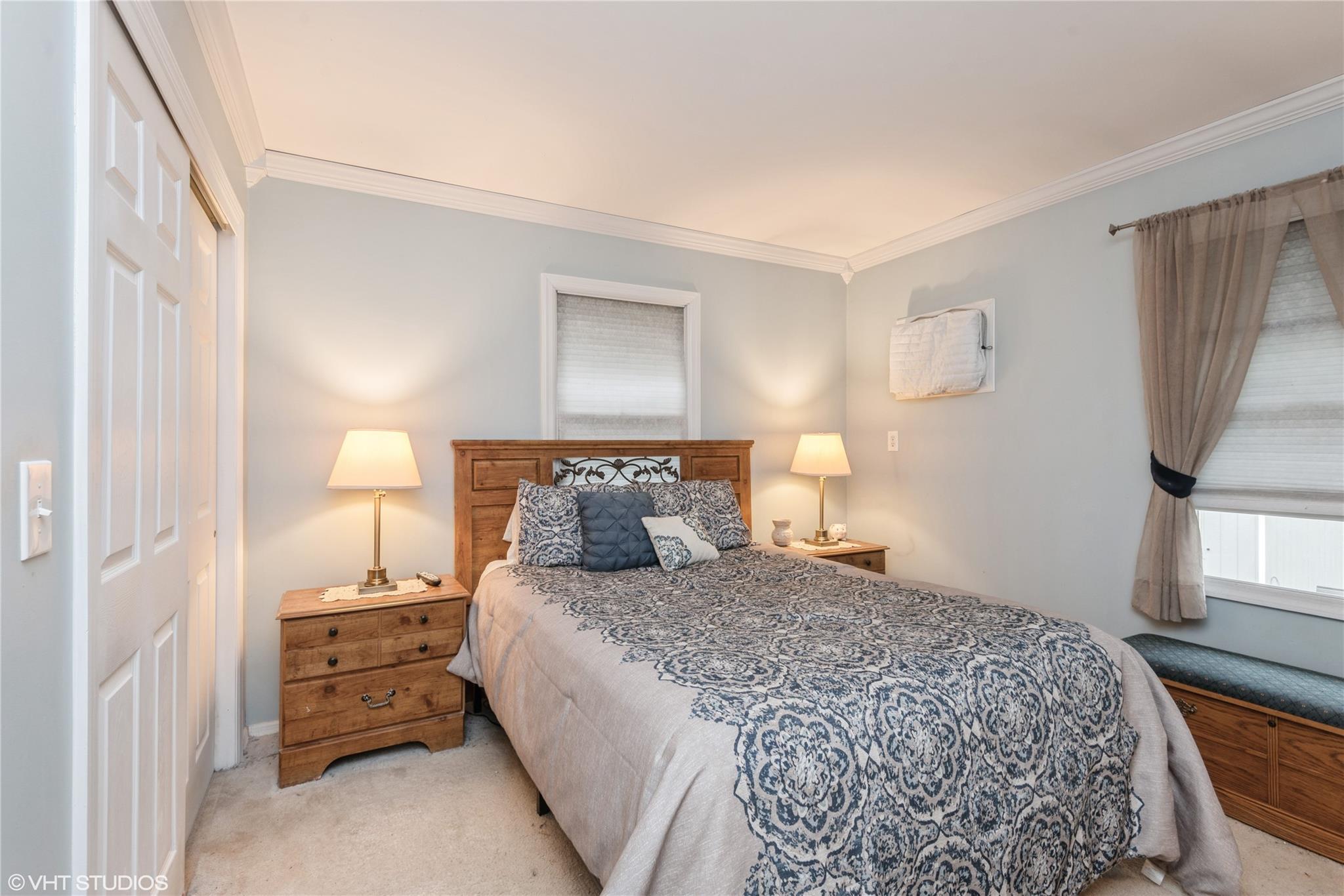 32 Seusing Boulevard, Ronkonkoma, New York image 8