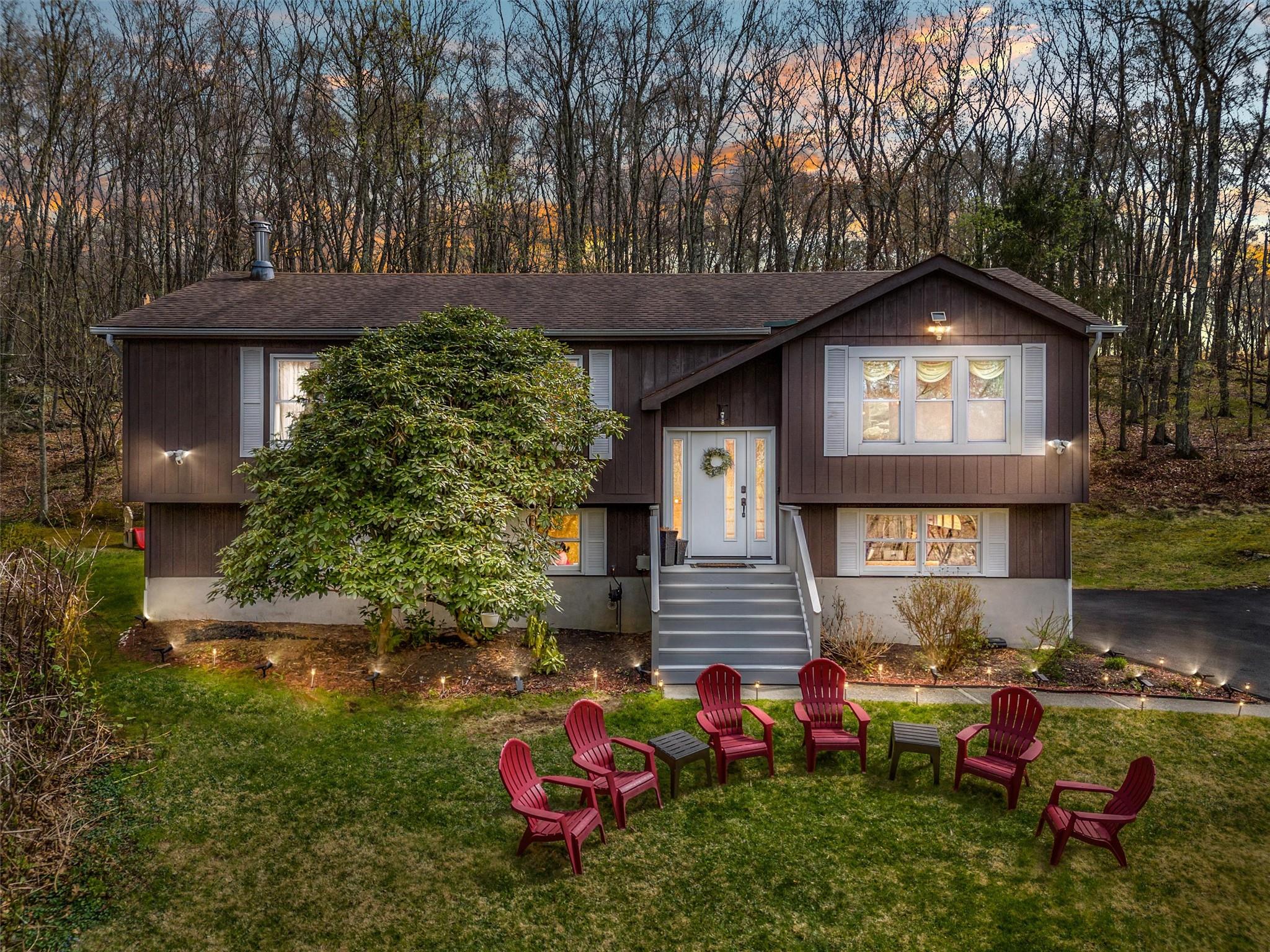 311 Farmers Mills Road, Carmel, New York image 1