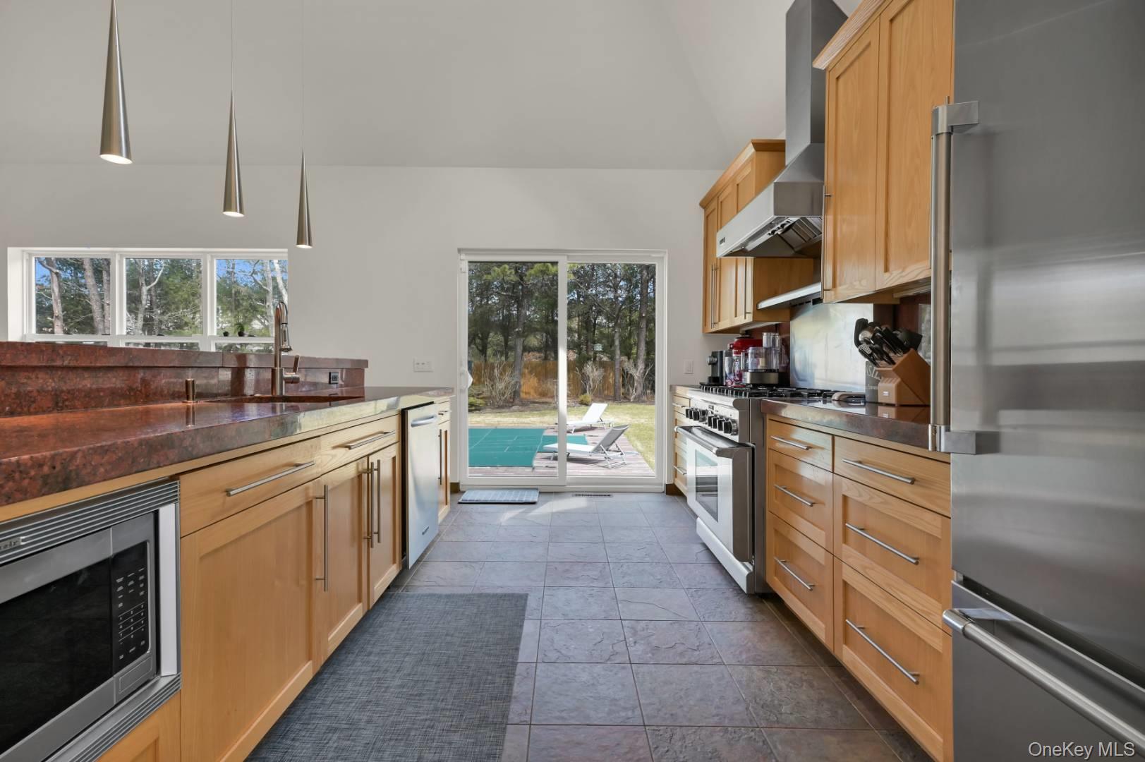 26 Lakeside Lane