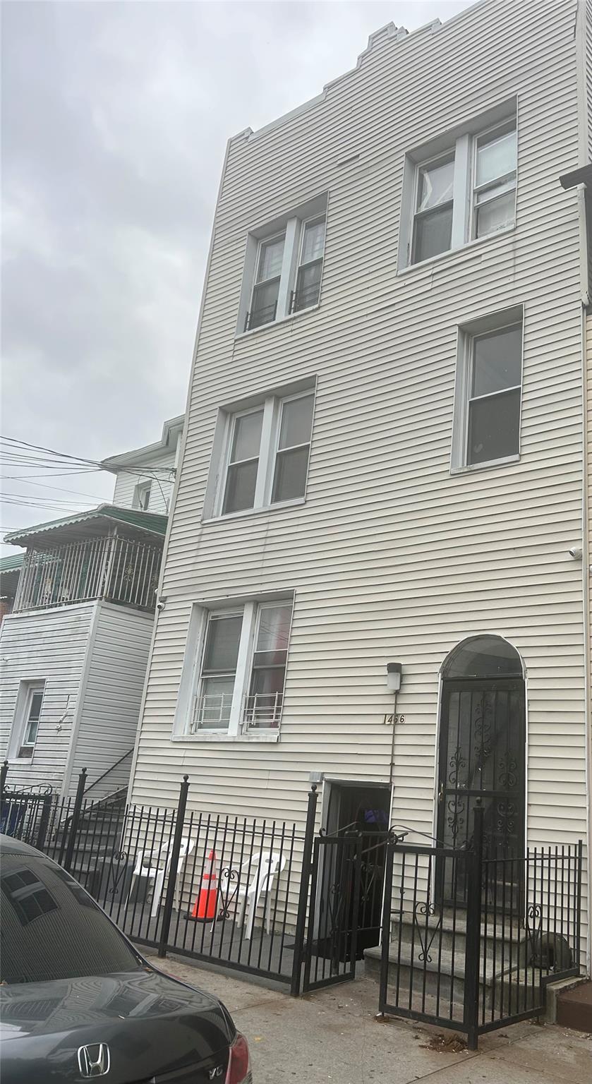 1466 Needham Avenue