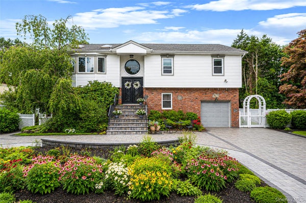 25 KELLOGG PL, HUNTINGTON STATION, NY 11746 - Image 2d90f710f3cbefb7a6530f32769deb9e/4107930761