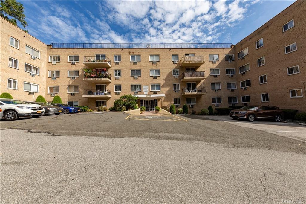 2035 Central Park Avenue #2 M, Yonkers, New York image 2