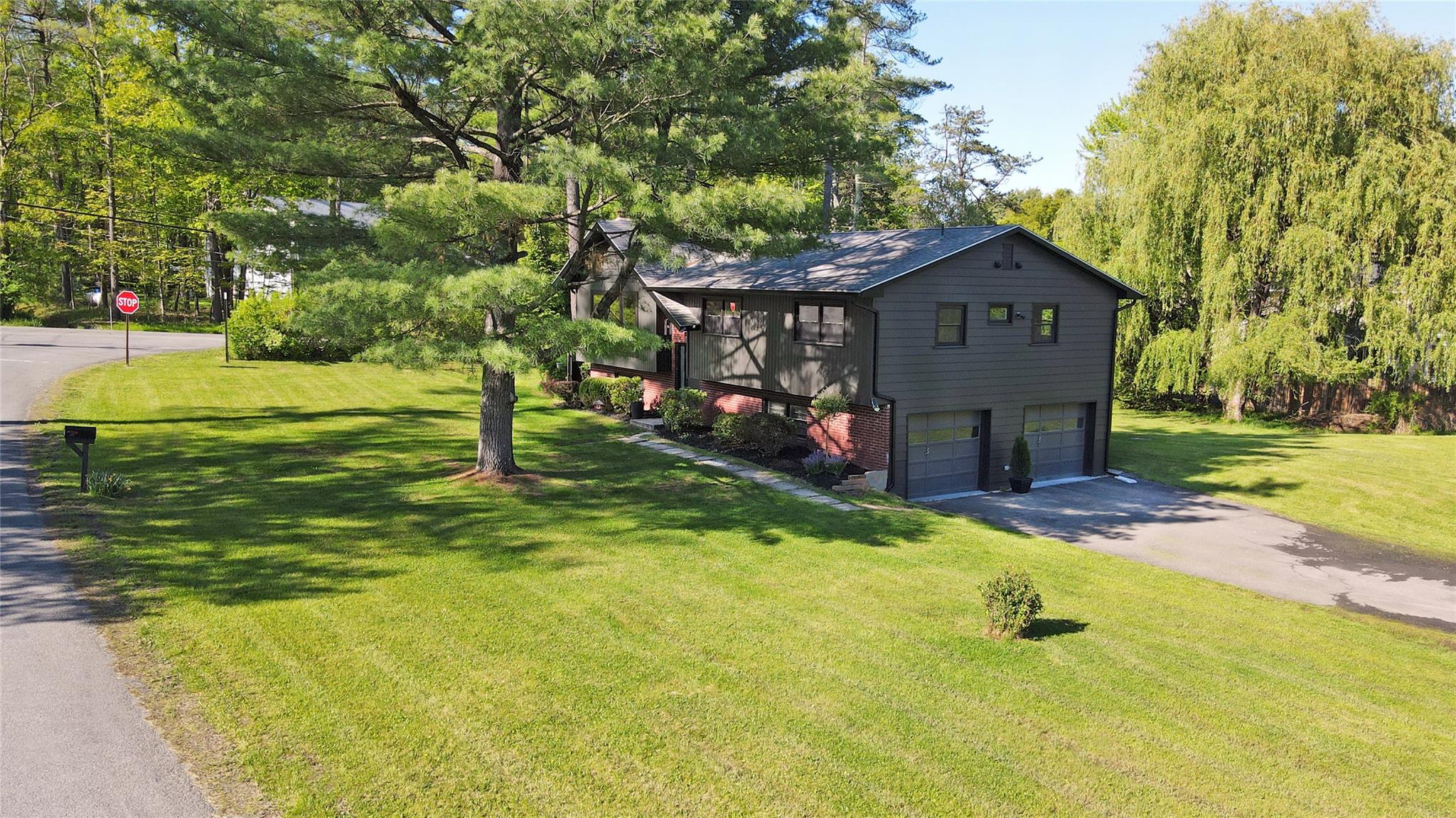 36 Oriole Drive, Woodstock, New York image 3