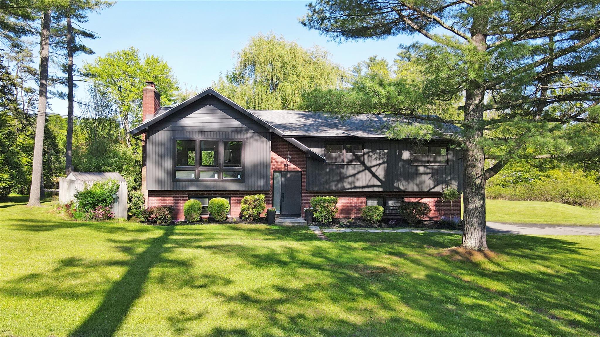 36 Oriole Drive, Woodstock, New York image 1