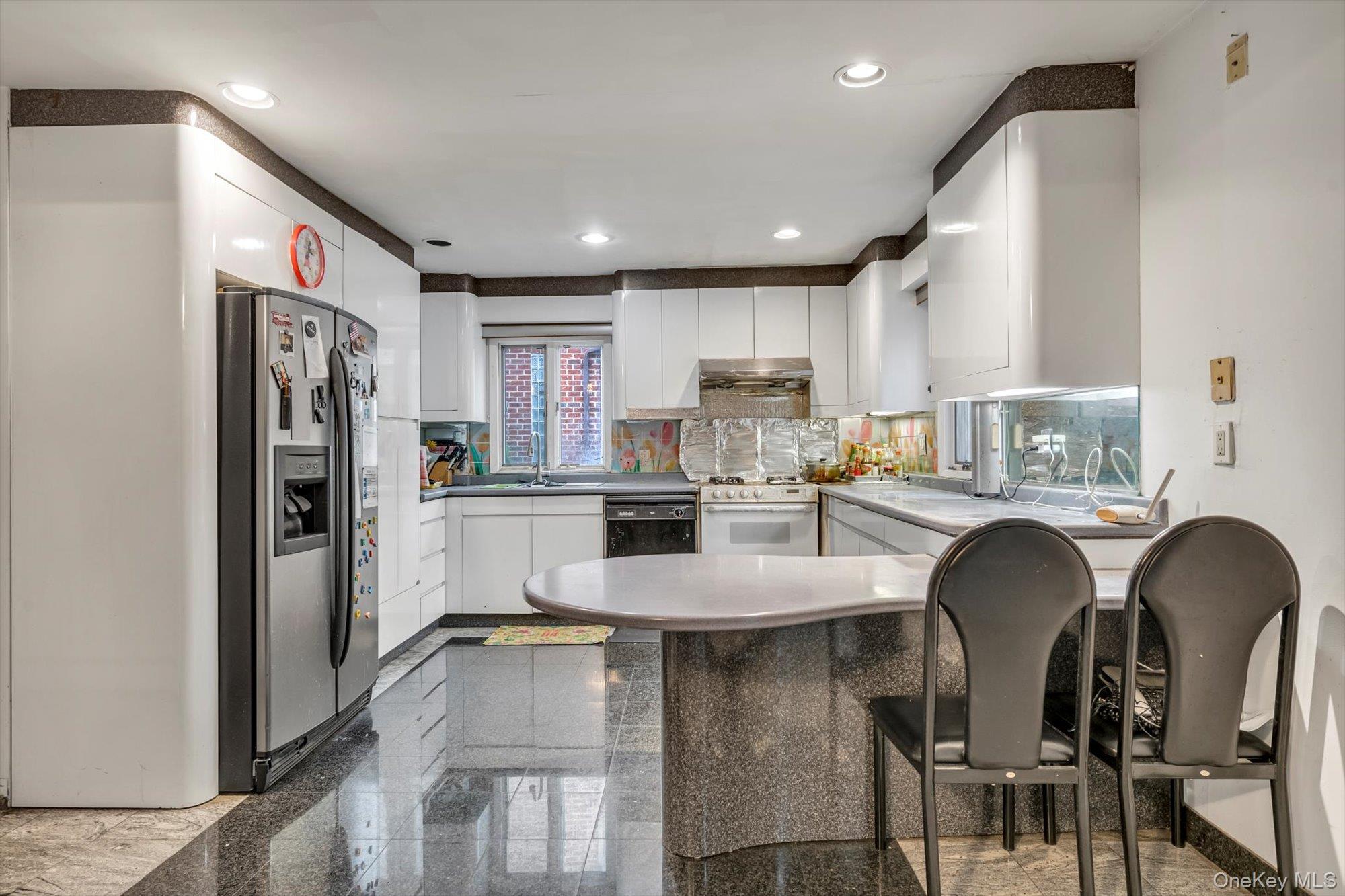 25271 Brattle Avenue