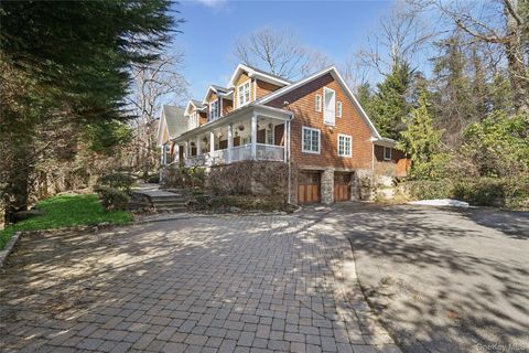 39 Cherry Lane Syosset NY 11791
