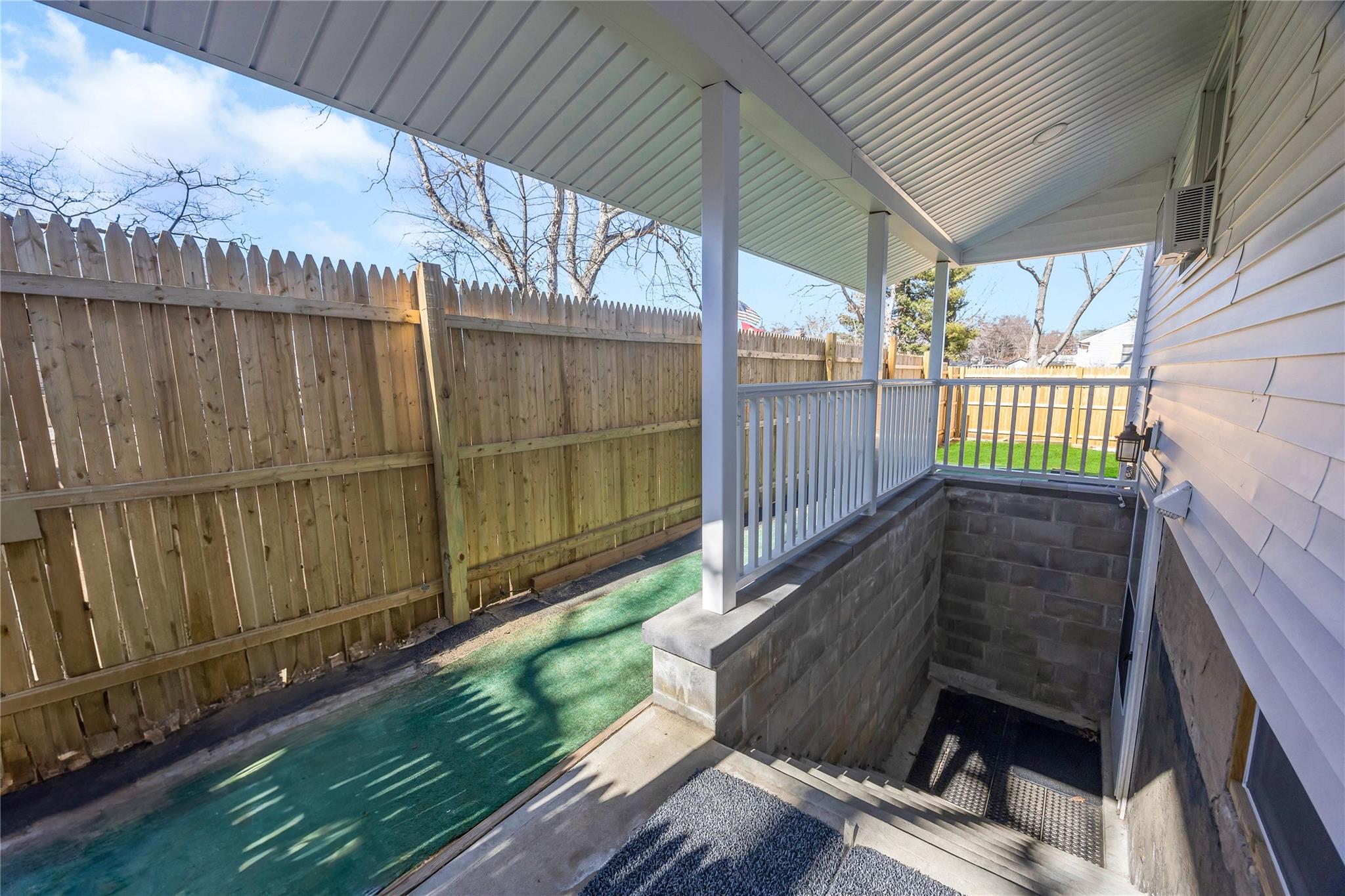 131 Eastwood Boulevard, Centereach, New York image 30