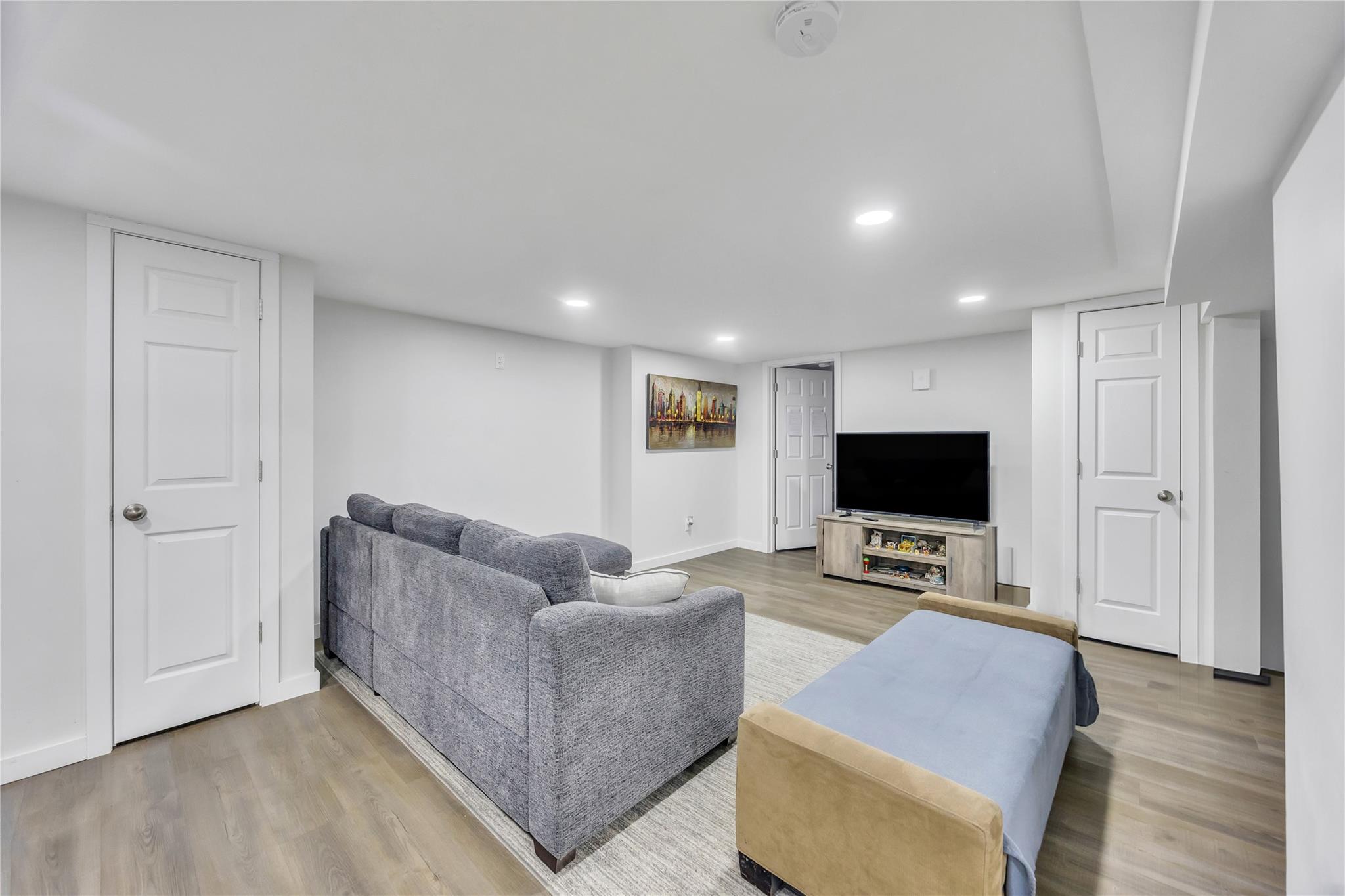 131 Eastwood Boulevard, Centereach, New York image 18