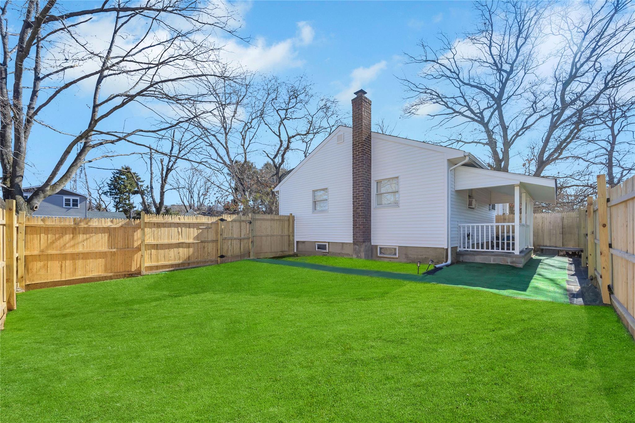 131 Eastwood Boulevard, Centereach, New York image 29