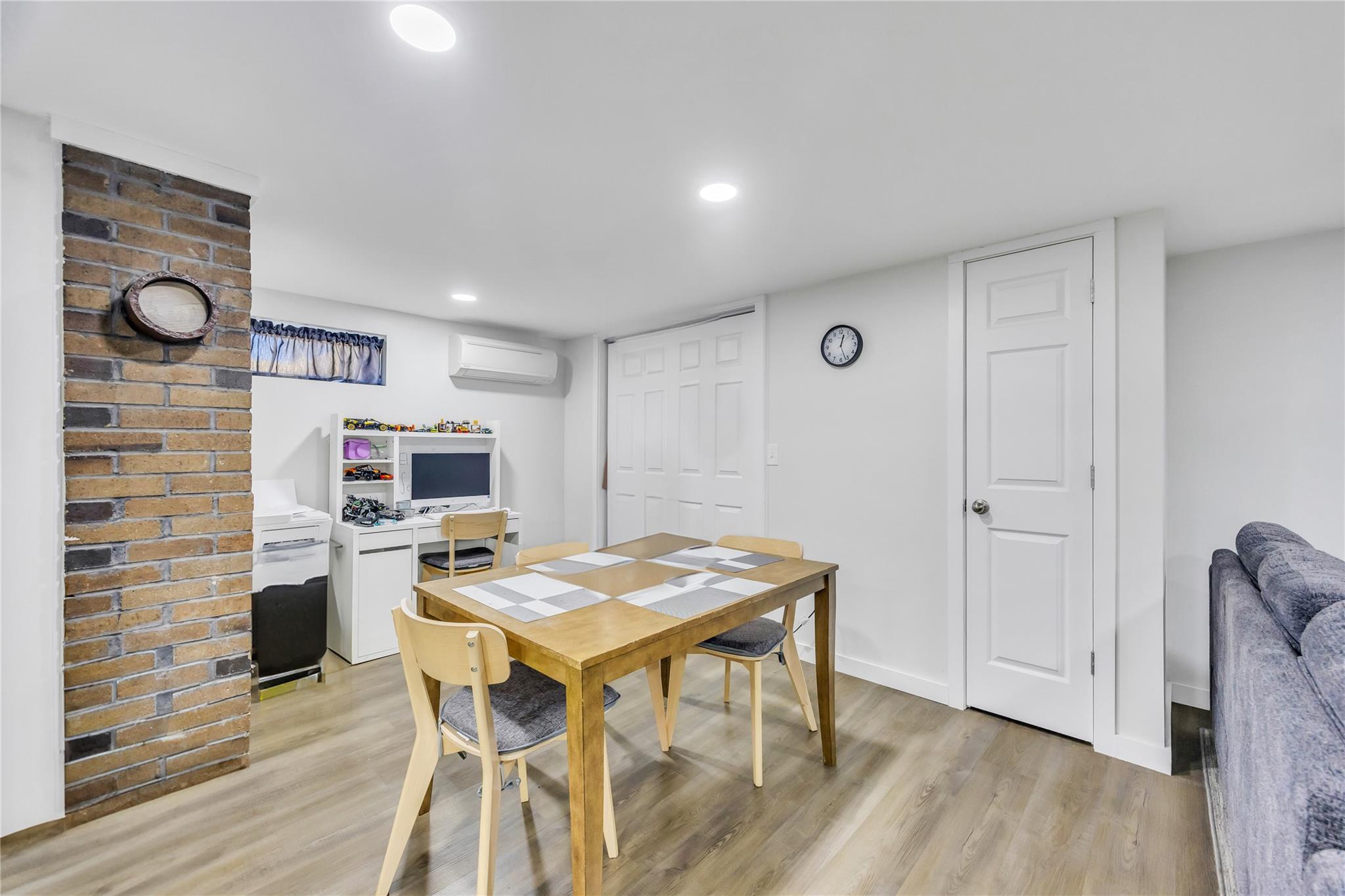 131 Eastwood Boulevard, Centereach, New York image 17