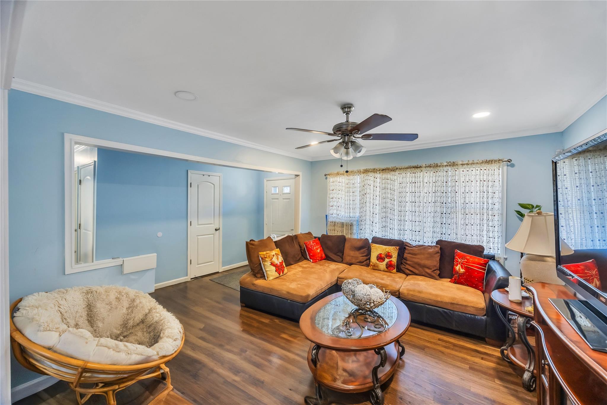131 Eastwood Boulevard, Centereach, New York image 5