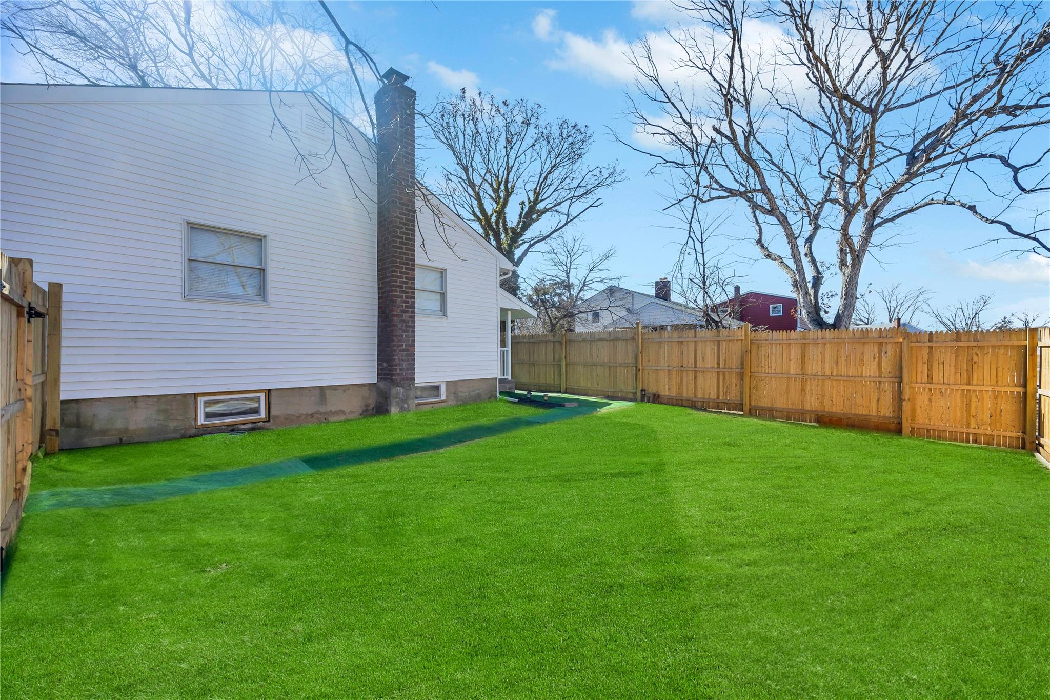 131 Eastwood Boulevard, Centereach, New York image 28