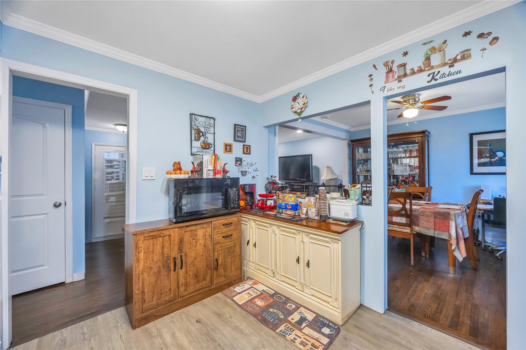 131 Eastwood Boulevard, Centereach, New York image 9
