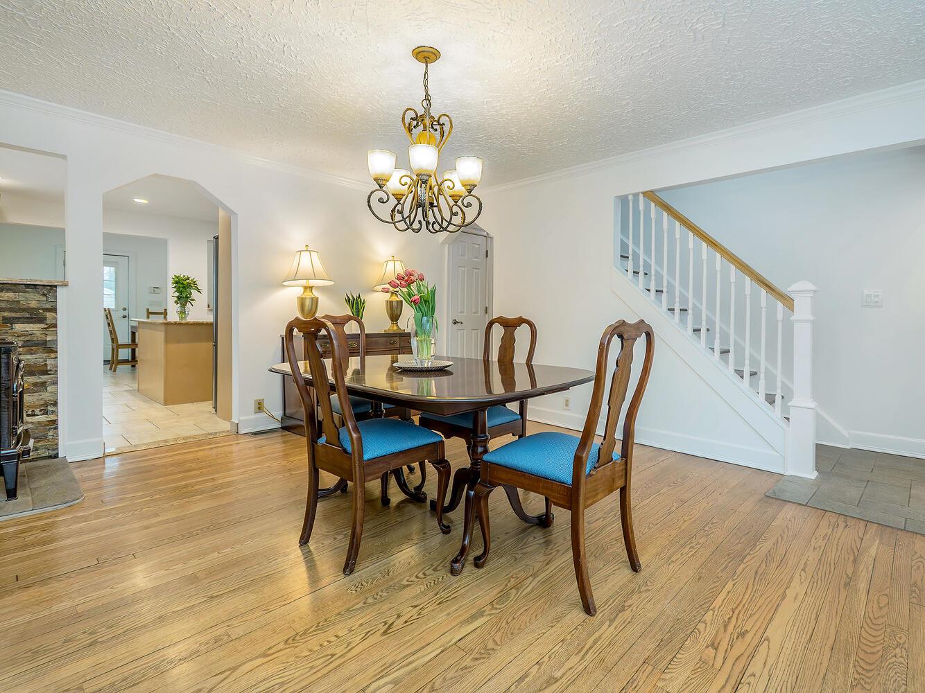 15 Laurel Avenue, Glen Cove, New York image 3
