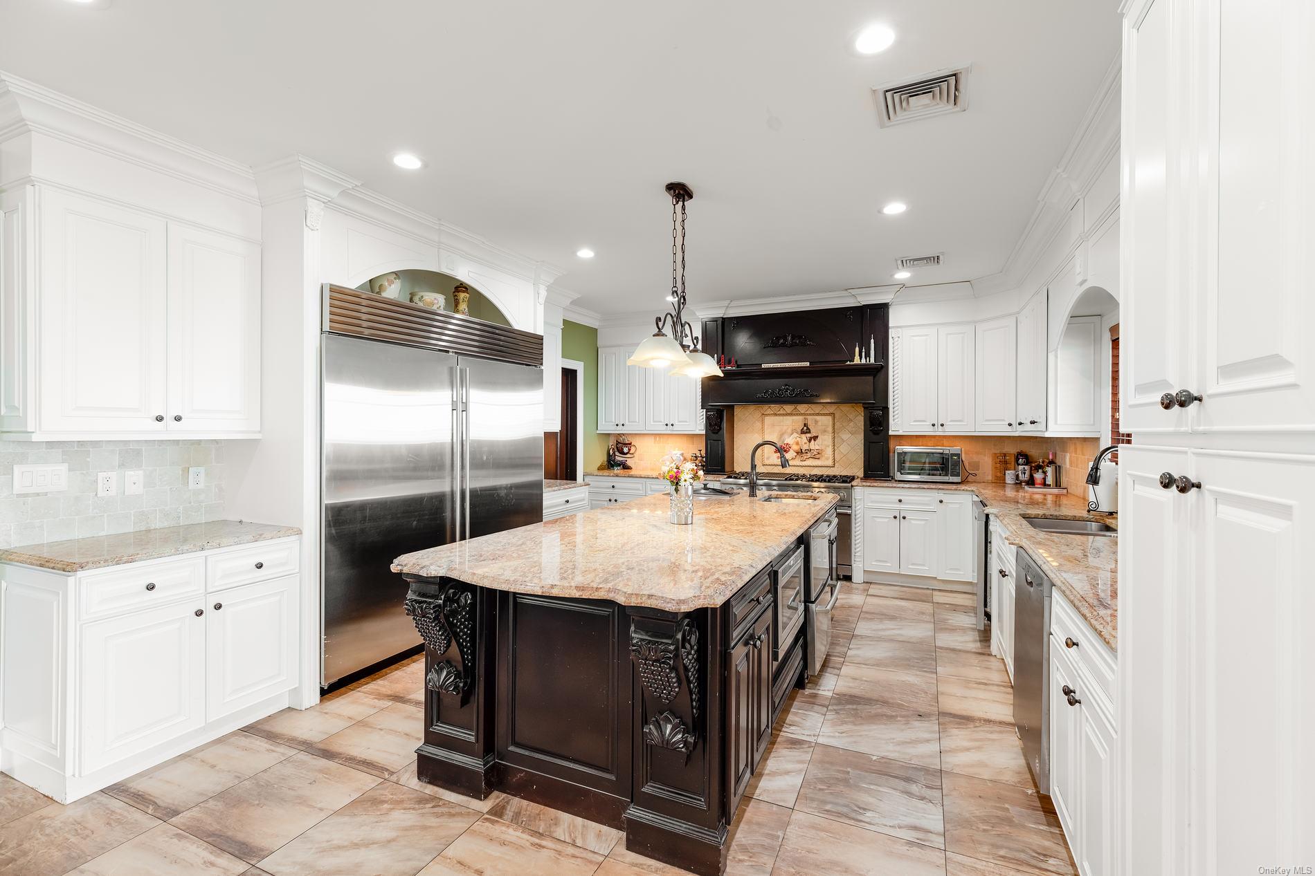 130 Wagstaff Lane, West Islip, New York image 8