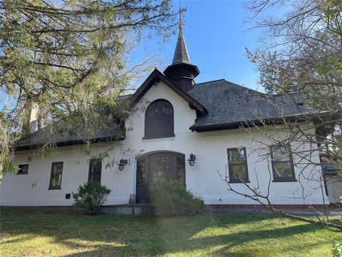 Photo of 12 Pine Hill Road, Tuxedo Park, NY 10987 (MLS # 989465)