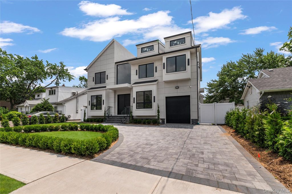 Photo of 857 Glen Drive, Woodmere, NY 11598 (MLS # 1012442)