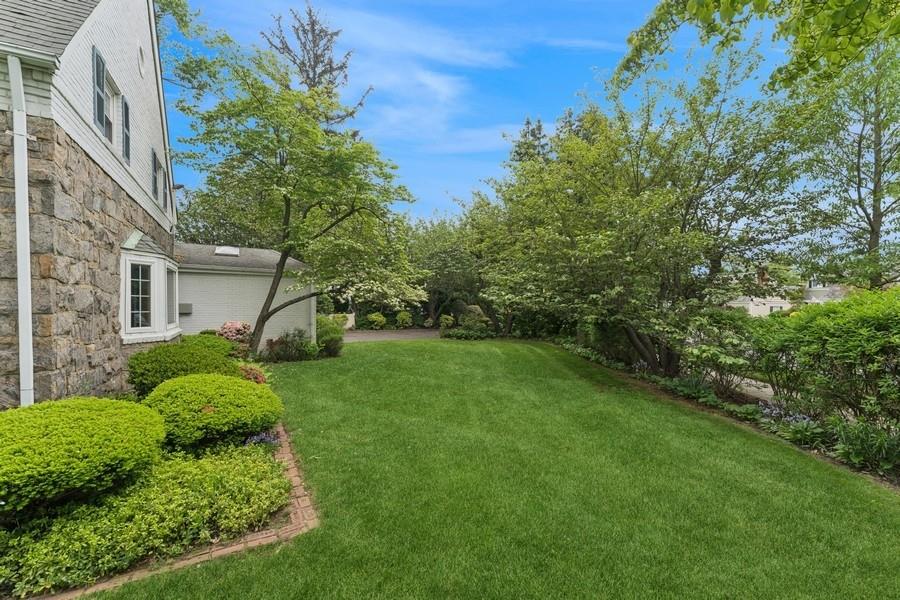 2 Wyatt Road, Garden City, New York image 28