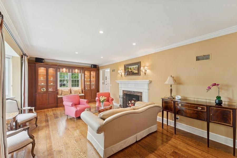 2 Wyatt Road, Garden City, New York image 4