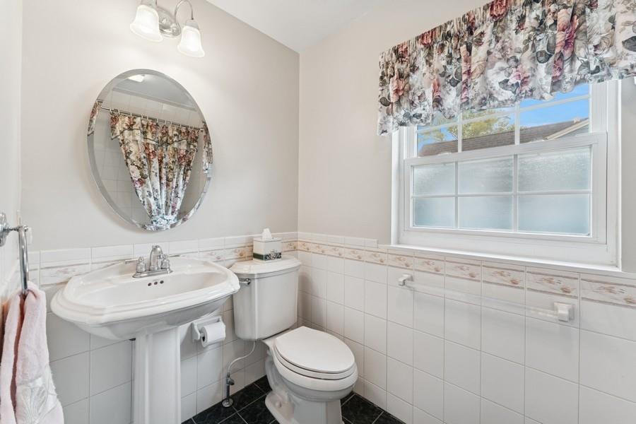 2 Wyatt Road, Garden City, New York image 21