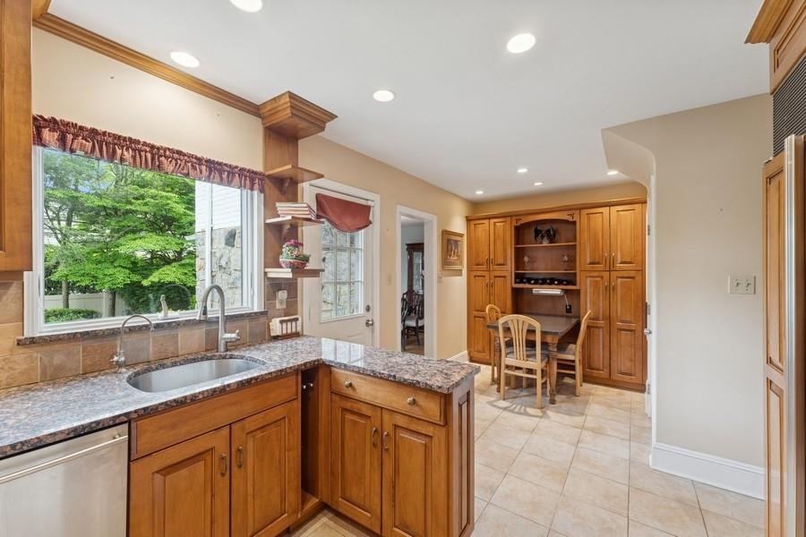 2 Wyatt Road, Garden City, New York image 11