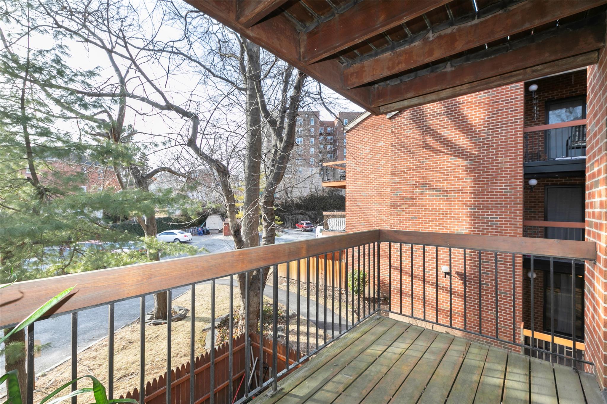 18 Bronxville Glen Drive #9  BLDG. 3, Bronxville, New York image 4