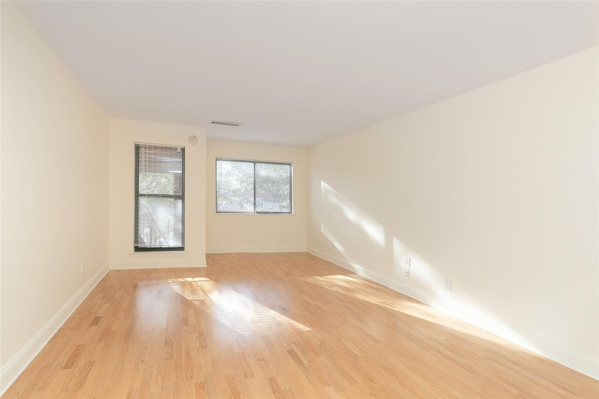 18 Bronxville Glen Drive #9  BLDG. 3, Bronxville, New York image 15