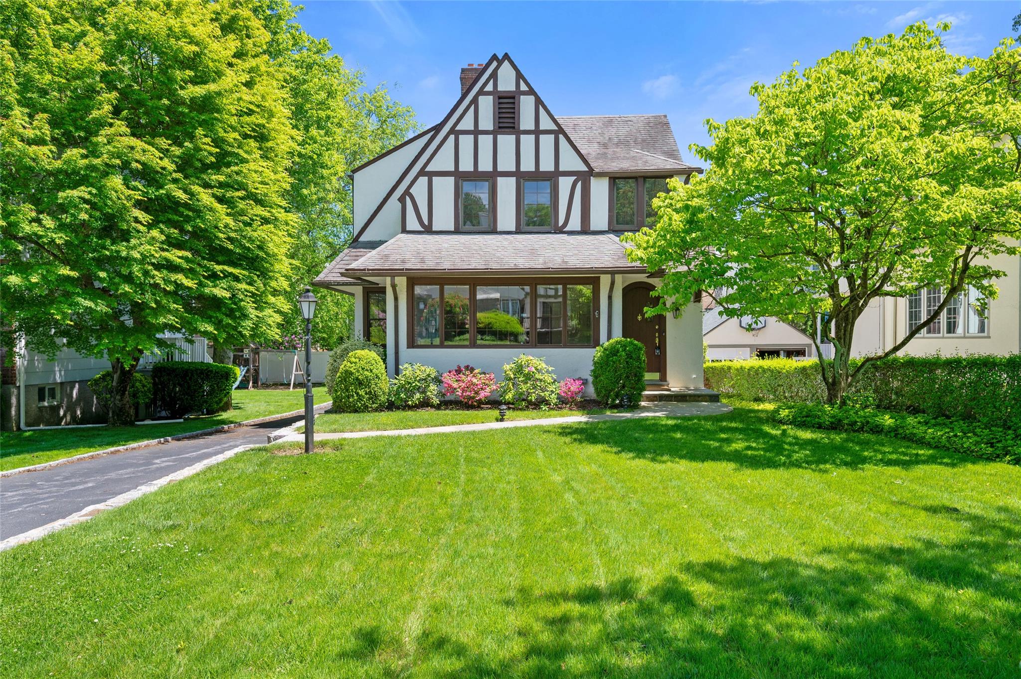Rental Property at Hamilton Road, Scarsdale, New York - Bedrooms: 3 
Bathrooms: 2 
Rooms: 7  - $5,900 MO.