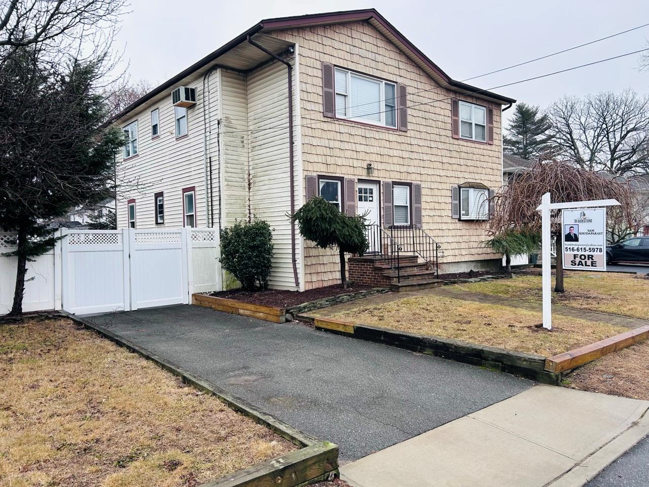 2346 Fowler Street St, North Bellmore, New York image 2