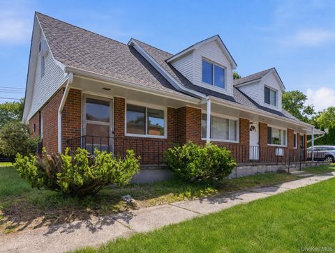 Photo of 36 S Middletown Road #Apt 4, Pearl River, NY 10965 (MLS # 999576)