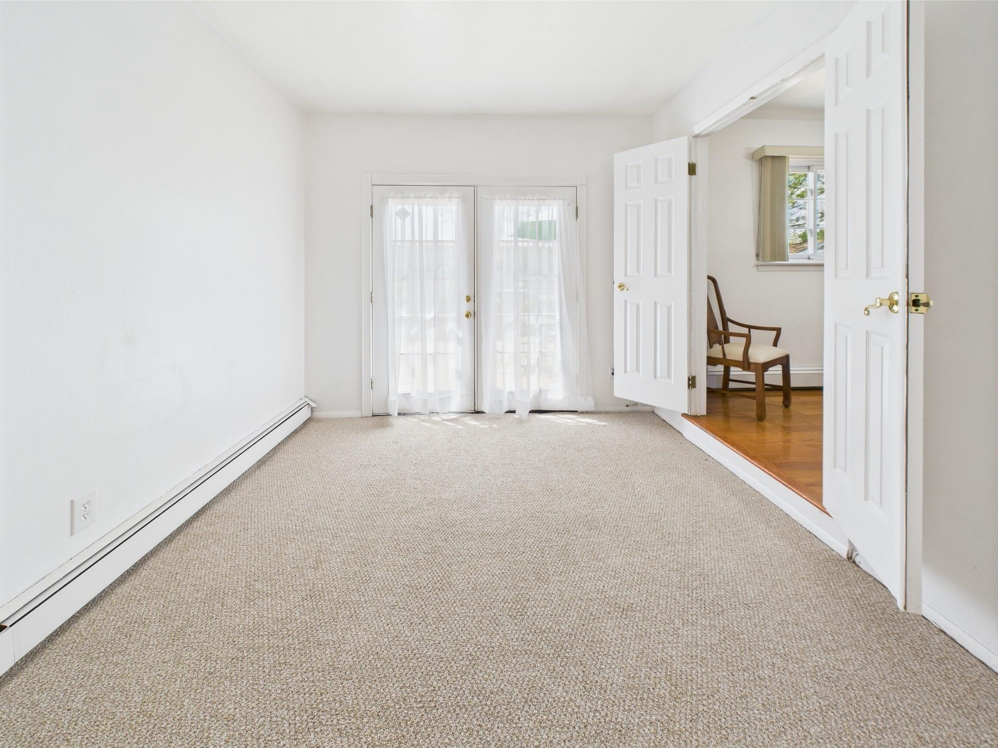 340 Lowell Road, Sayville, New York image 10