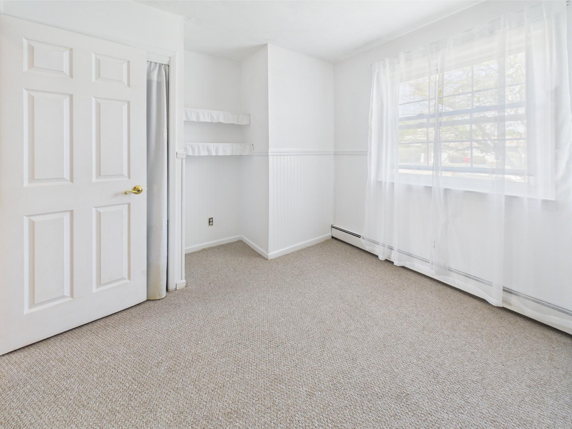 340 Lowell Road, Sayville, New York image 19