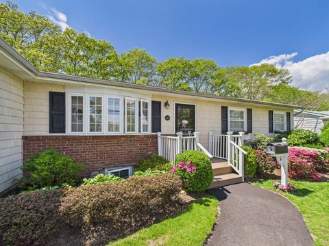 340 Lowell Road Sayville NY 11782