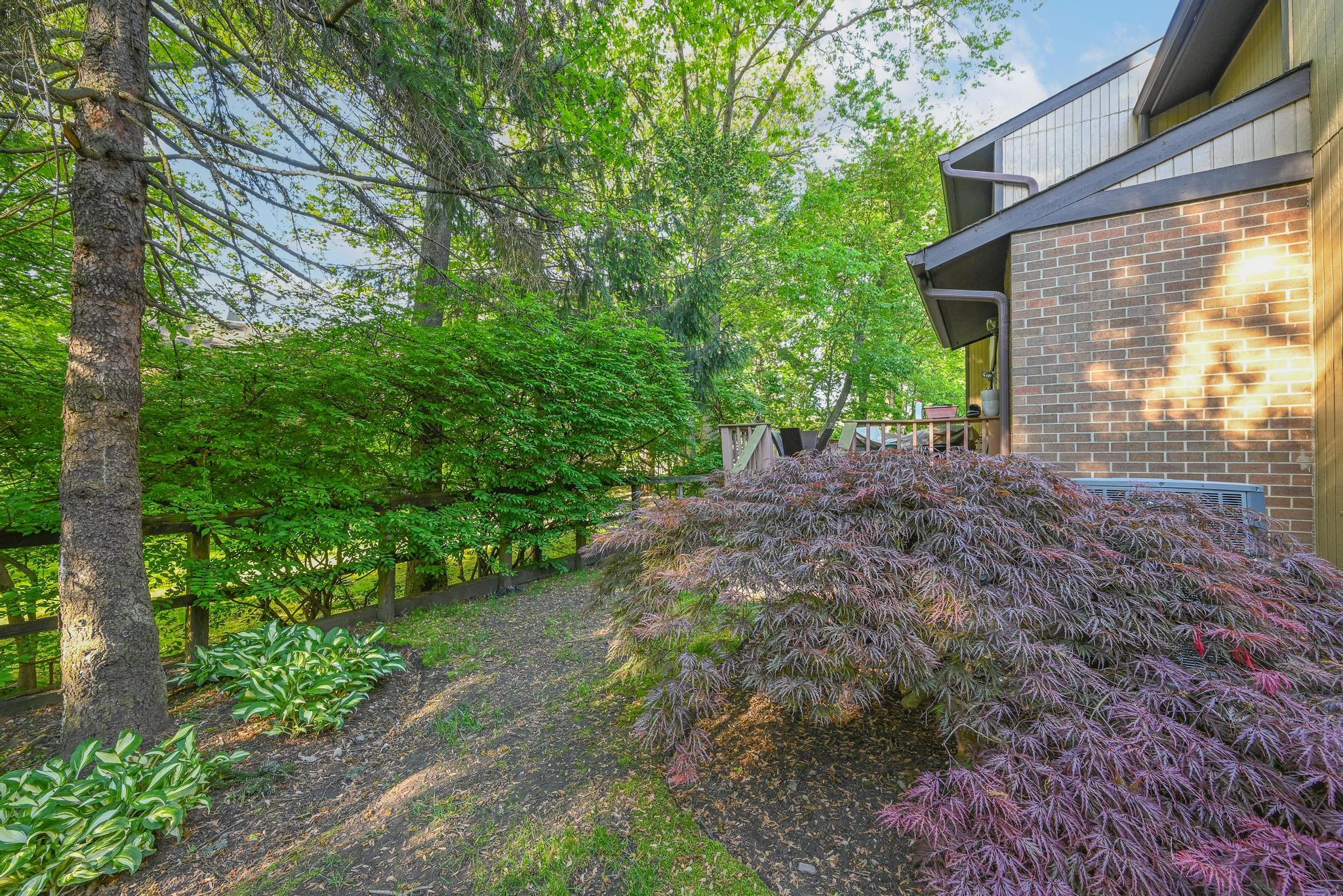 16 Wimbledon Drive, Roslyn, New York image 20