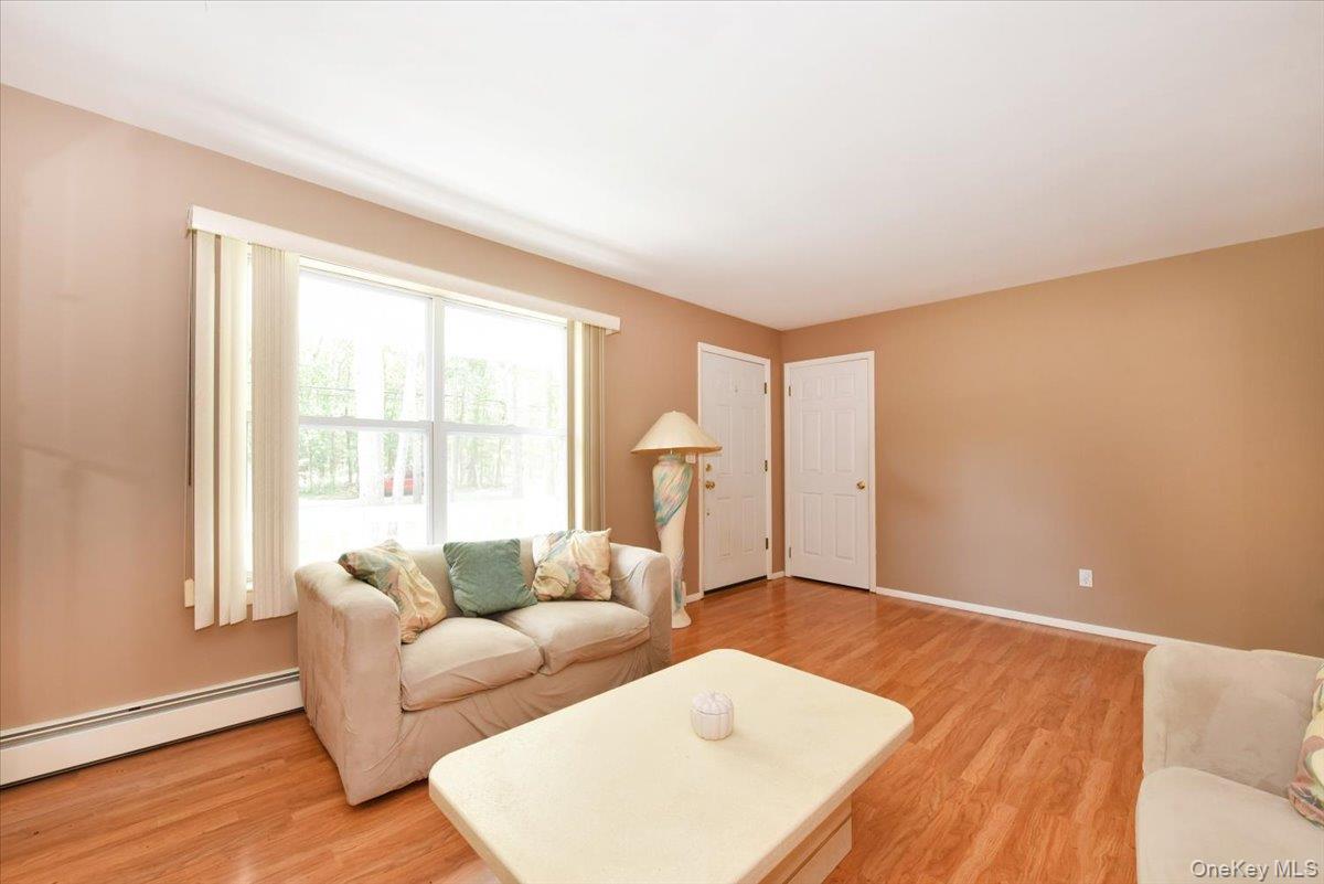 114 Halsey Manor Road
