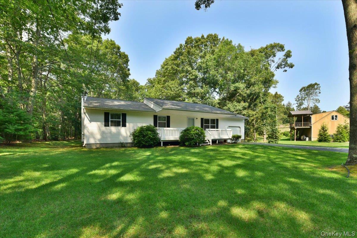 114 Halsey Manor Road