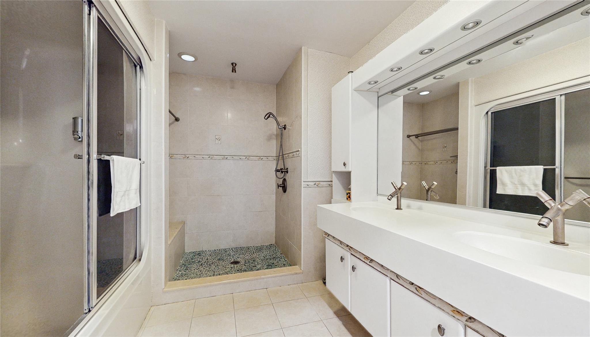 2 Dyke Road, Setauket, New York image 17