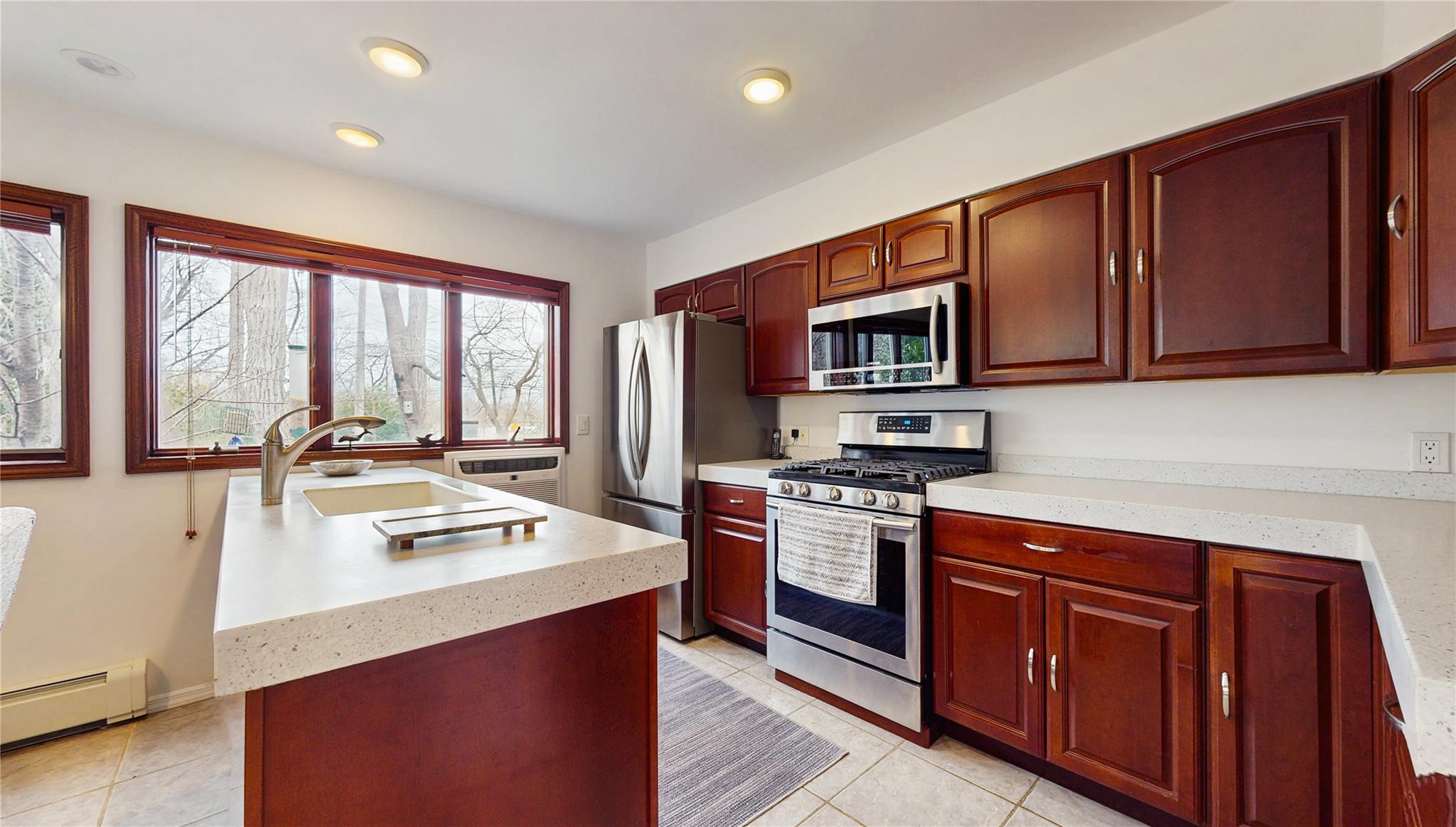 2 Dyke Road, Setauket, New York image 11