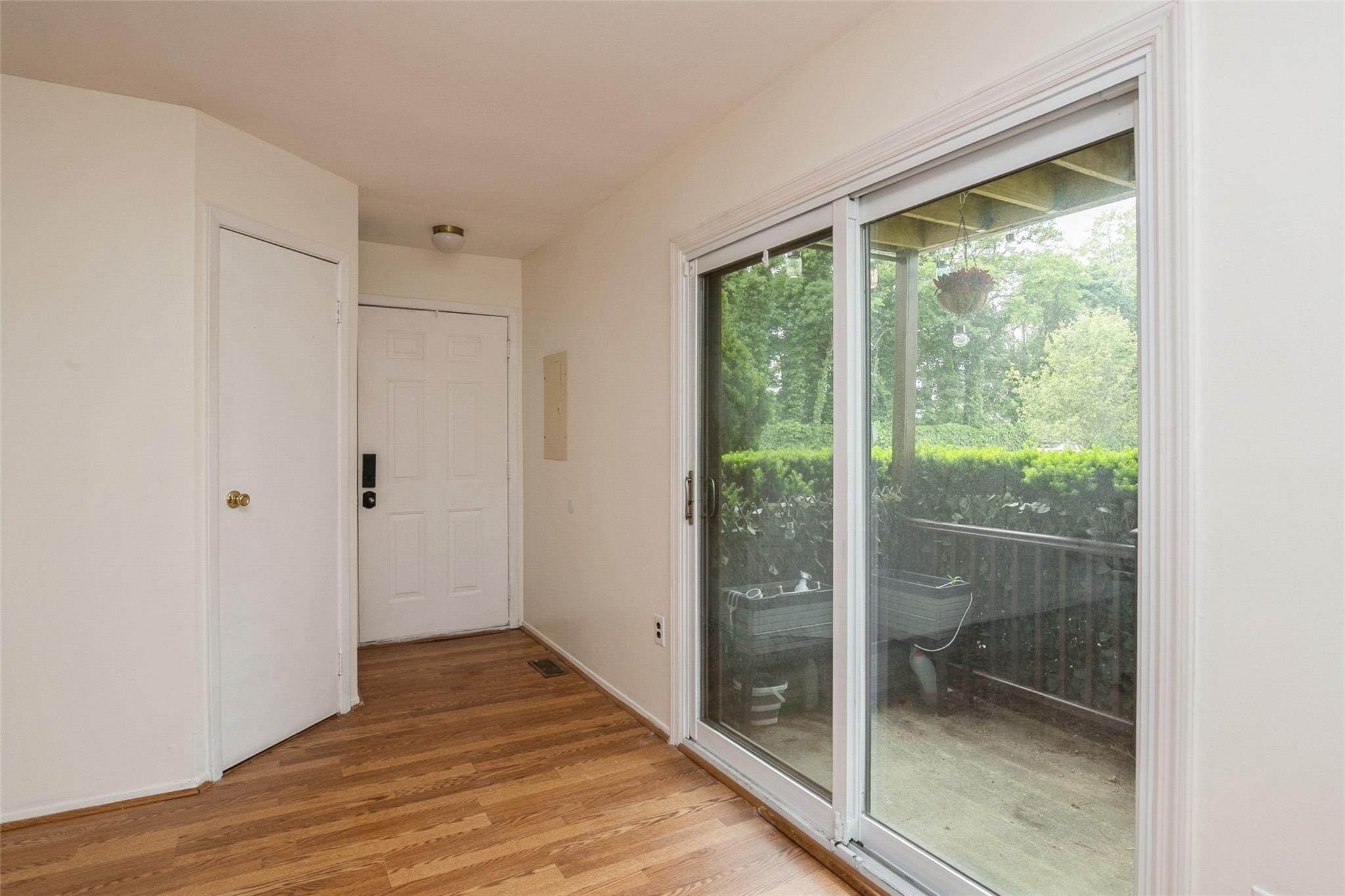 615 Broadway #37, Amityville, New York image 6