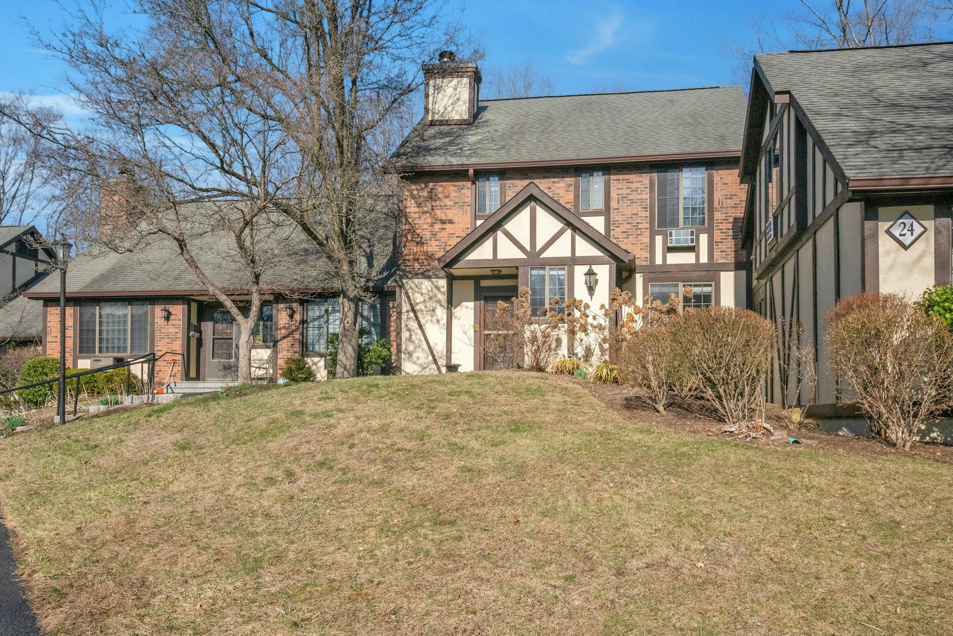 24 Manville Lane #4, Pleasantville, New York image 2