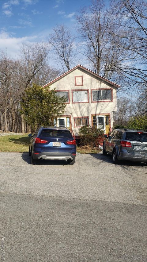 Multifamily For Sale - 6 Stowe Road<br/> Peekskill, NY 10566