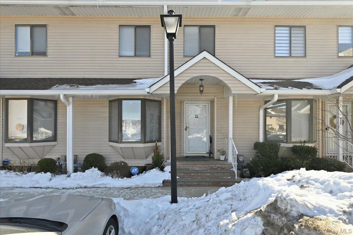 1790 Front Street 21